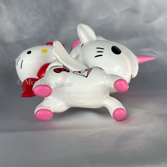Rare Tokidoki Hello Kitty Unikitty Chaser Unicorno x Hello Kitty and Friends - Picture 6 of 7